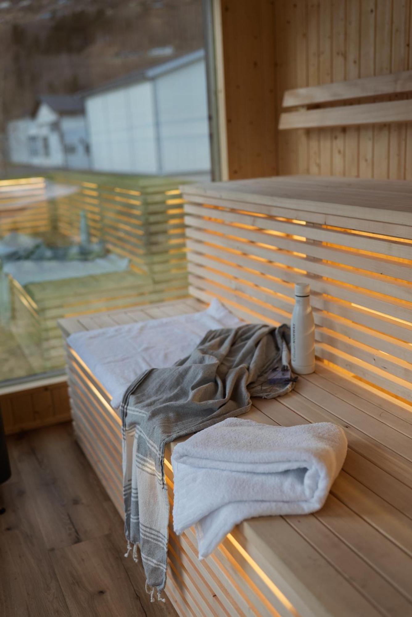 Valldal Fjordhotell - By Classic Norway Hotels Exterior photo