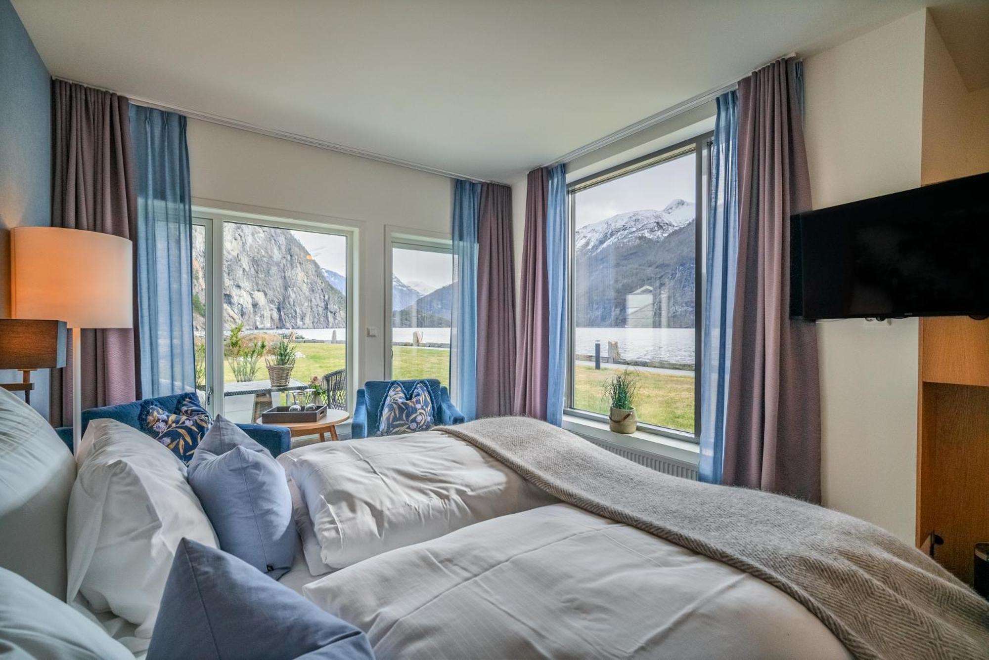 Valldal Fjordhotell - By Classic Norway Hotels Exterior photo